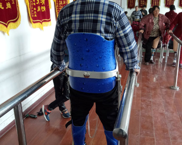 截癱行走支具案例